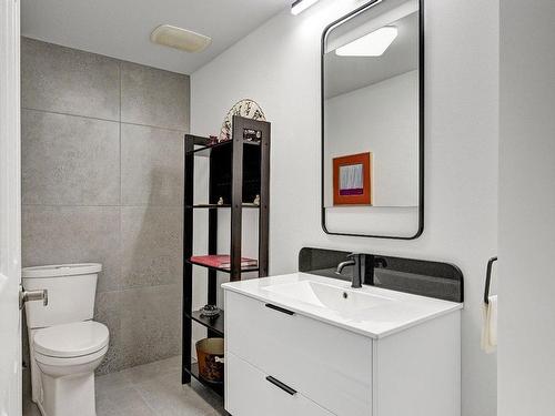 Powder room - 504-455 Rue St-Louis, Montréal (Ville-Marie), QC - Indoor Photo Showing Bathroom
