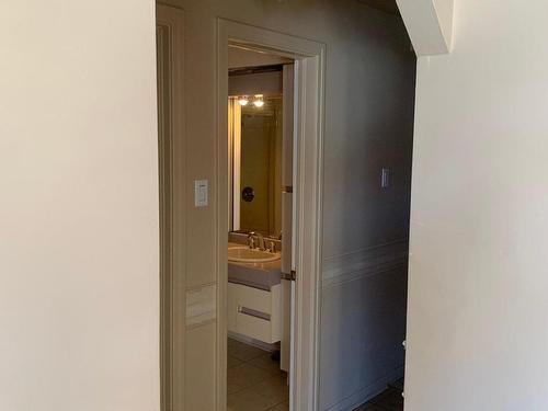 Bathroom - 5945 Rue Landry, Montréal (Mercier/Hochelaga-Maisonneuve), QC - Indoor Photo Showing Other Room