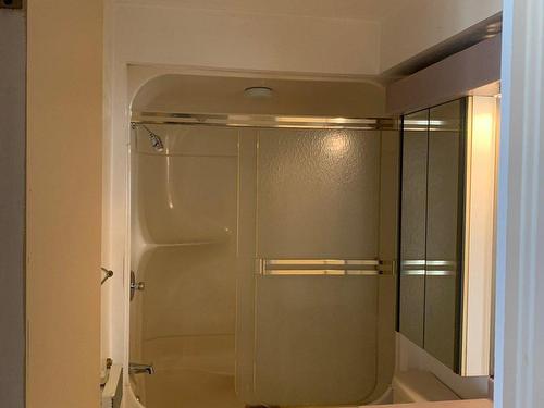Bathroom - 5945 Rue Landry, Montréal (Mercier/Hochelaga-Maisonneuve), QC - Indoor