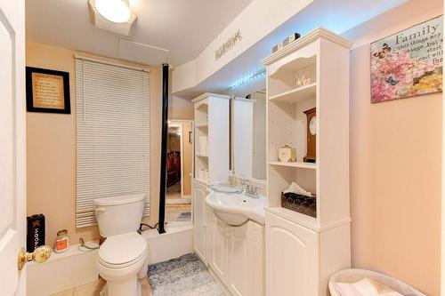 1300 Mcnab Road, Niagara-On-The-Lake, ON - Indoor Photo Showing Bathroom