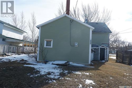 9 3Rd Street E, Willow Bunch, SK - Outdoor With Exterior