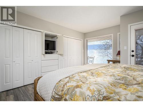 7448 Old Stamp Mill Road, Vernon, BC - Indoor Photo Showing Bedroom