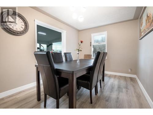 7880 Pleasant Valley Road, Vernon, BC - Indoor Photo Showing Dining Room