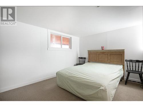 7880 Pleasant Valley Road, Vernon, BC - Indoor Photo Showing Bedroom