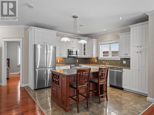 1 Blade Crescent, Mount Pearl, NL - Indoor Photo Showing Kitchen With Stainless Steel Kitchen