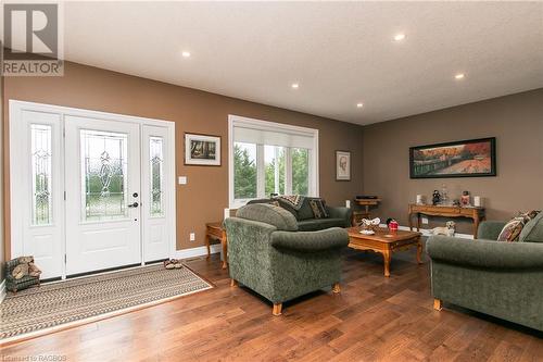 350297 Concession A, Meaford (Municipality), ON - Indoor Photo Showing Living Room