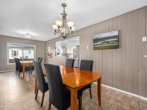1411 Cariboo Hwy 97, Clinton, BC - Indoor Photo Showing Dining Room