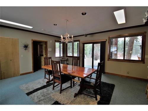 1070 Hayes Creek Place, Princeton, BC - Indoor Photo Showing Dining Room