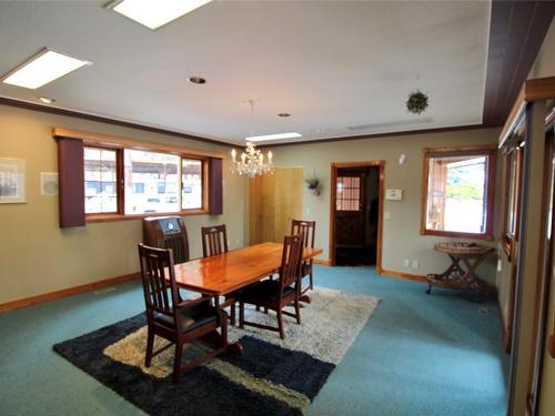 1070 Hayes Creek Place, Princeton, BC - Indoor Photo Showing Dining Room