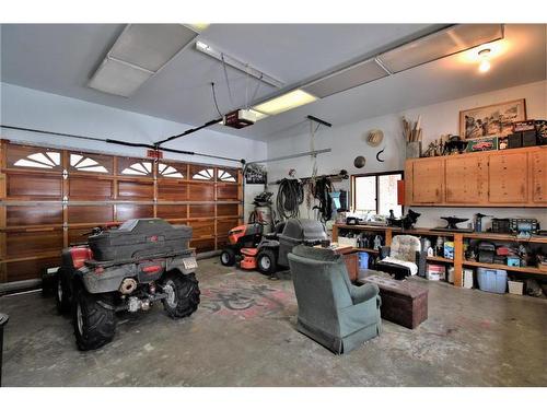1070 Hayes Creek Place, Princeton, BC - Indoor Photo Showing Garage