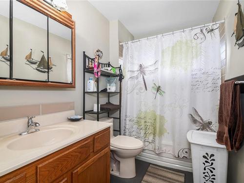 261 Ambleside Dr, Sayward, BC - Indoor Photo Showing Bathroom