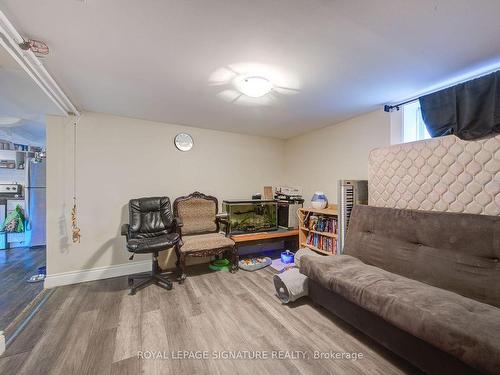 15 Delaware St, St. Catharines, ON - Indoor