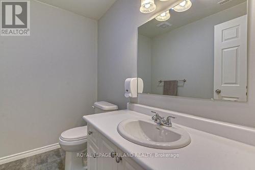 156 Glendale Drive E, Tillsonburg, ON - Indoor Photo Showing Bathroom