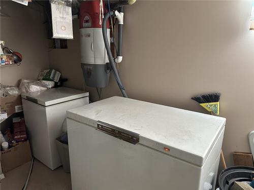 253 Pth 83 Road, Swan River, MB - Indoor Photo Showing Laundry Room