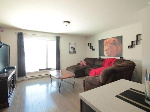 Salon - 10309 Rue Henri-Piché, Mirabel, QC - Indoor Photo Showing Living Room