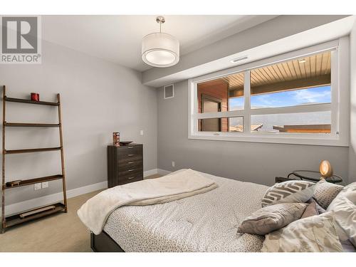 3475 Granite Close Unit# 108, Kelowna, BC - Indoor Photo Showing Bedroom