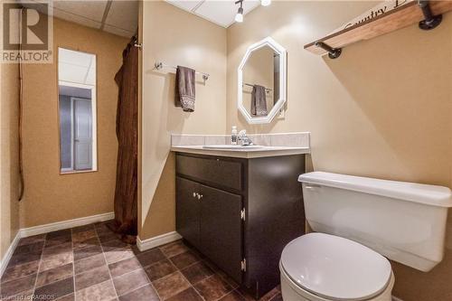 150 Mcfarlin Drive, Mount Forest, ON - Indoor Photo Showing Bathroom