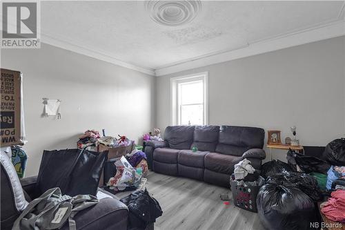 64 Saint John Street, Saint John, NB - Indoor Photo Showing Living Room