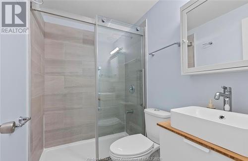 6432 Thornberry Crescent Unit# 422, Windsor, ON - Indoor Photo Showing Bathroom