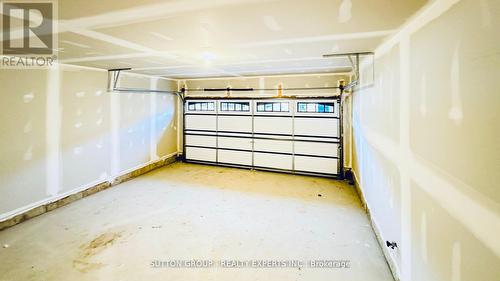 78 Macklin St, Brantford, ON - Indoor Photo Showing Garage