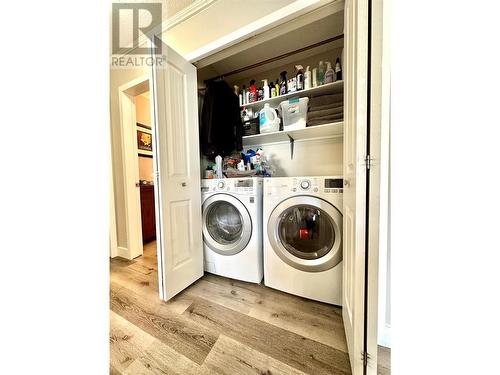 621 Schneider Road, Keremeos, BC - Indoor Photo Showing Laundry Room