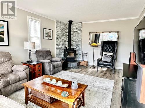 621 Schneider Road, Keremeos, BC - Indoor Photo Showing Living Room With Fireplace