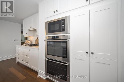 #603 -3500 Lakeshore Rd W, Oakville, ON - Indoor Photo Showing Kitchen