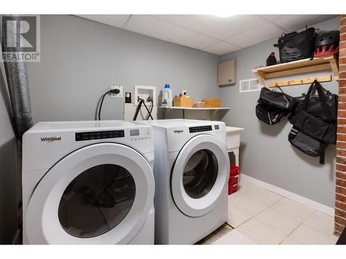 1432 Hemlock Street, Prince George, BC - Indoor Photo Showing Laundry Room