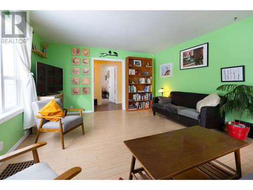 1432 Hemlock Street, Prince George, BC - Indoor Photo Showing Living Room