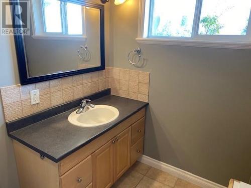 3313 E Snell Road, Vanderhoof, BC - Indoor Photo Showing Bathroom