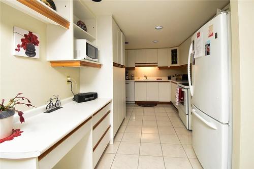 150 Wilson Street W|Unit #Ph3, Ancaster, ON - Indoor Photo Showing Kitchen
