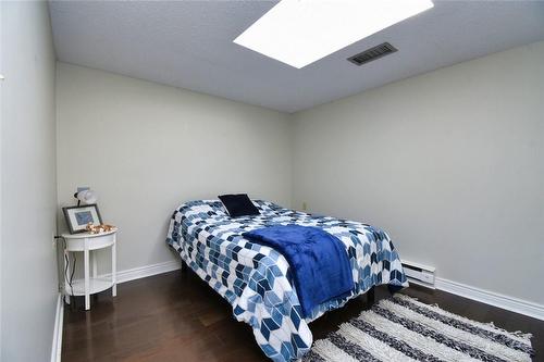 150 Wilson Street W|Unit #Ph3, Ancaster, ON - Indoor Photo Showing Bedroom