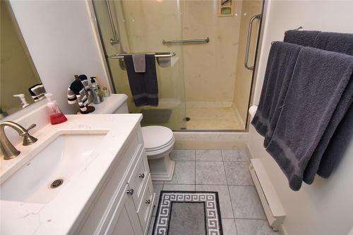 150 Wilson Street W|Unit #Ph3, Ancaster, ON - Indoor Photo Showing Bathroom