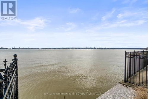 90 Oaklands Park Court, Burlington, ON - Outdoor With Body Of Water With View