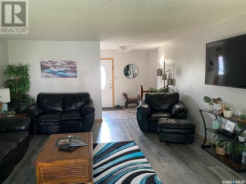 104 1St Street E, Weirdale, SK - Indoor Photo Showing Living Room