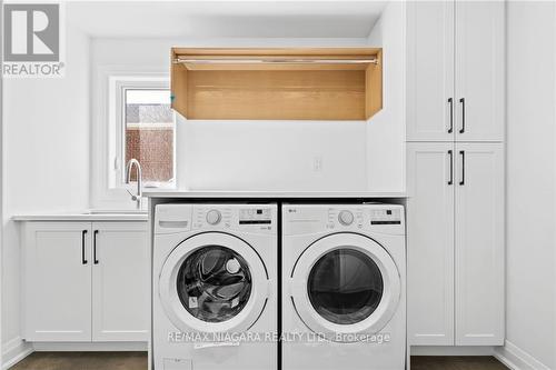 4217 Manson Lane, Lincoln, ON - Indoor Photo Showing Laundry Room