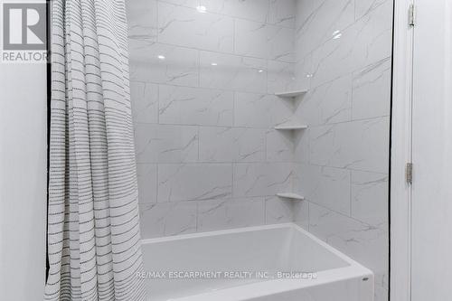 1300 Mcnab Road, Niagara-On-The-Lake, ON - Indoor Photo Showing Bathroom