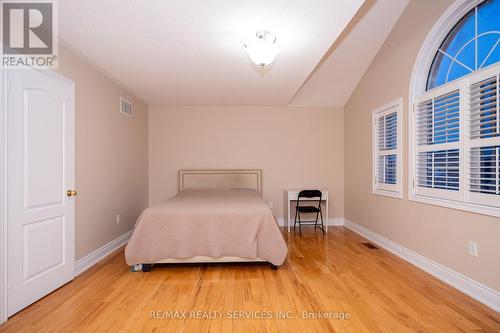 23 Brentcliff Drive, Brampton, ON - Indoor Photo Showing Bedroom