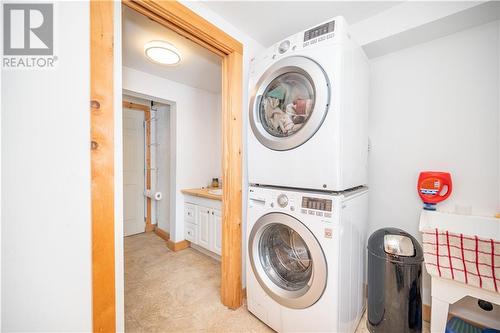 72 Stringers Lane, Burnstown, ON - Indoor Photo Showing Laundry Room