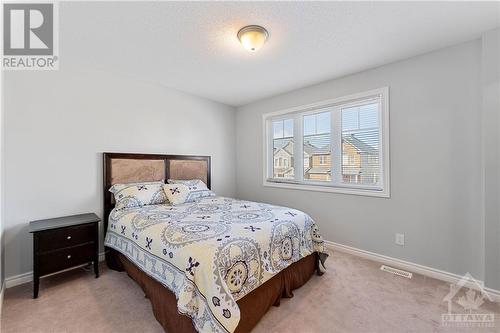 543 Arum Terrace, Ottawa, ON - Indoor Photo Showing Bedroom