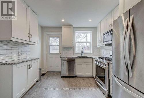 738 Cannon St E, Hamilton, ON - Indoor Photo Showing Kitchen With Upgraded Kitchen