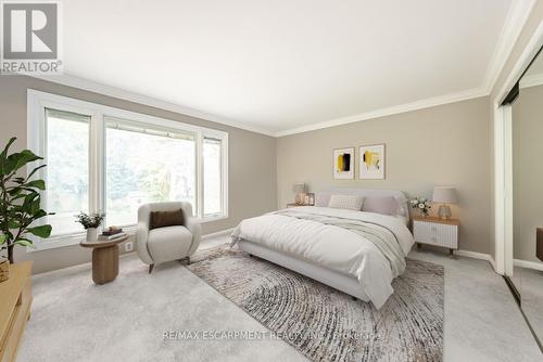 195 Wilton Street, Burlington, ON - Indoor Photo Showing Bedroom