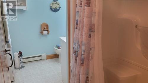 9 Holmes St, Spring Bay, ON - Indoor Photo Showing Bathroom