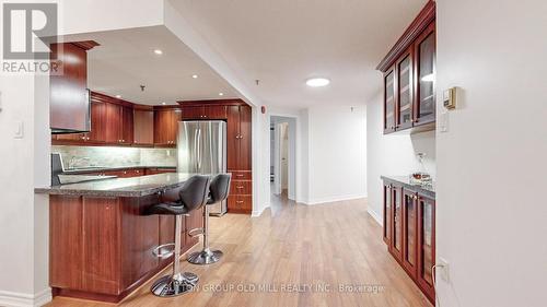 #506 -71 Front St E, Toronto, ON - Indoor Photo Showing Kitchen