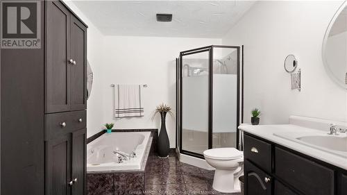 90 Comeau, Saint-Louis-De-Kent, NB - Indoor Photo Showing Bathroom