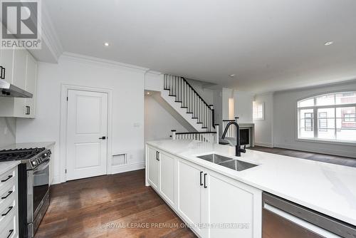 66 - 40 Lunar Crescent, Mississauga, ON - Indoor Photo Showing Kitchen With Double Sink With Upgraded Kitchen