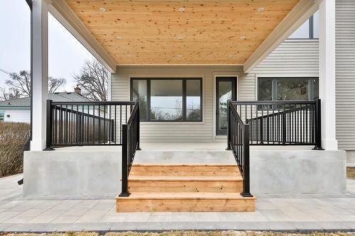 527 Lorne Street, Burlington, ON - Outdoor With Deck Patio Veranda With Exterior