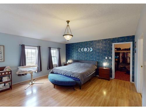 5169 Hykawy Rd, Duncan, BC - Indoor Photo Showing Bedroom