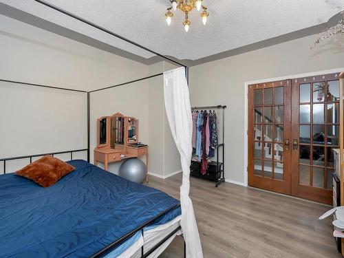 5169 Hykawy Rd, Duncan, BC - Indoor Photo Showing Bedroom