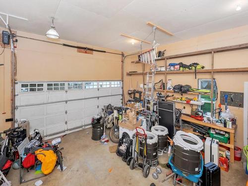 5169 Hykawy Rd, Duncan, BC - Indoor Photo Showing Garage